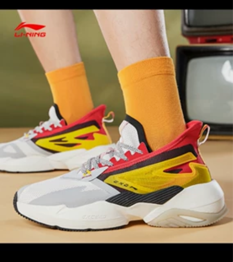 超值买就送李宁超越2020款男女情侣时尚运...