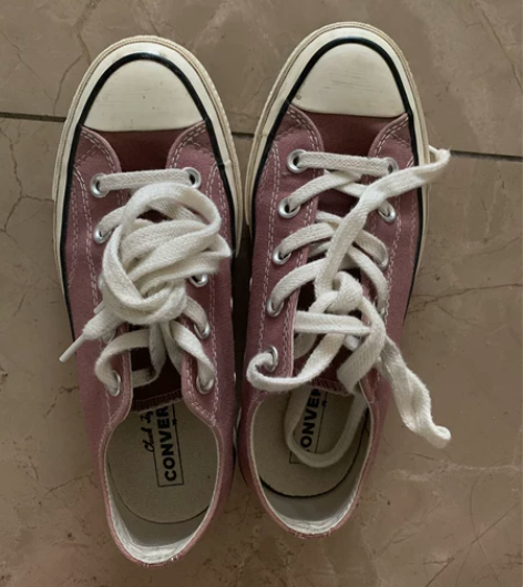 匡威帆布鞋，低帮，36.5码，购于专柜，9...