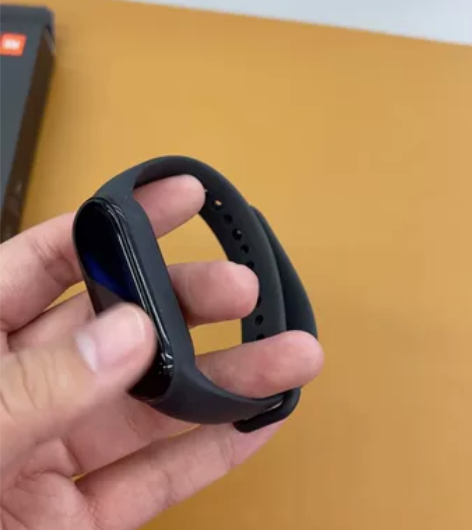 小米手环5，店内样机，充电器和盒子都带，屏...