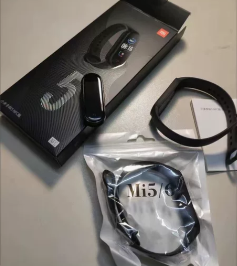 全新小米手环5 感兴趣的话点“我想要”和我...