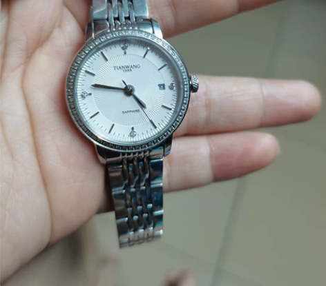 天王手表，专柜正品，转给需要的人吧。不仪价...