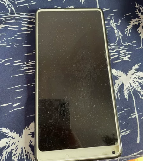 小米mix2S   正常开机使用 所有功能...