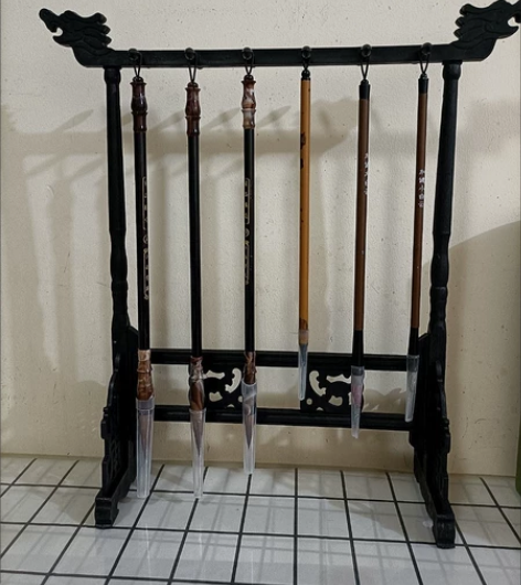 电商库存，处理龙头毛笔架10元包邮数量有限...