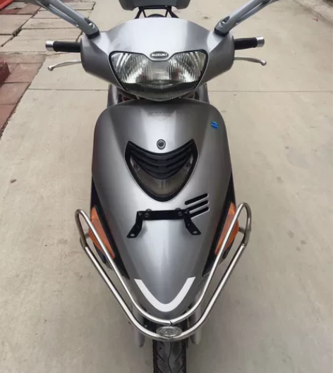 二手铃木海王星125CC原装踏板摩托车男女...