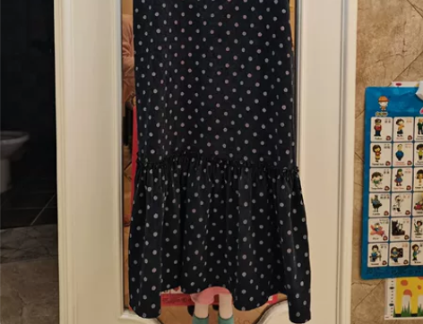 波点吊带背心荷叶边长裙尺码M 感兴趣的话点...