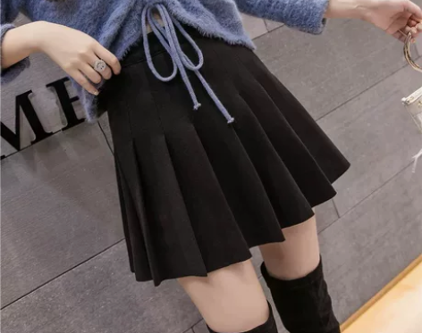 百褶裙，试穿太小，s码出 感兴趣的话点“我...