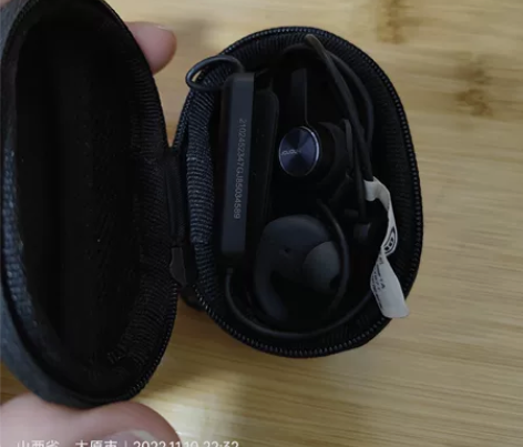 荣耀蓝牙耳机 感兴趣的话点“我想要”和我私...