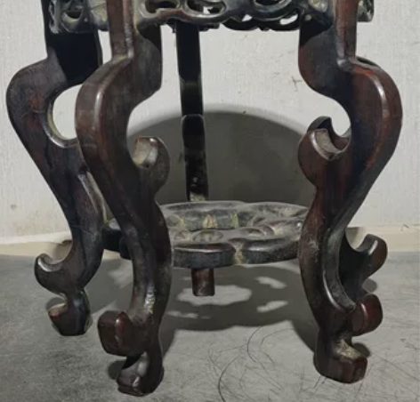 木雕弯腿木几，雕刻精美，纹理清晰漂亮，好品...