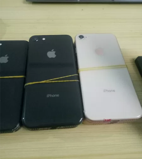 苹果8无指纹  无锁可刷机 感兴趣的话点“...