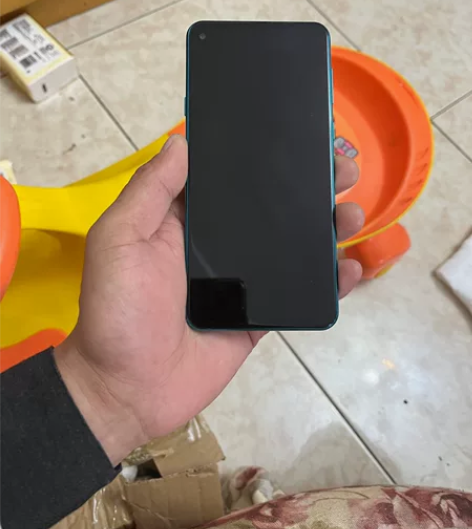 三星A8s家里老人用的,6+128,成色如...