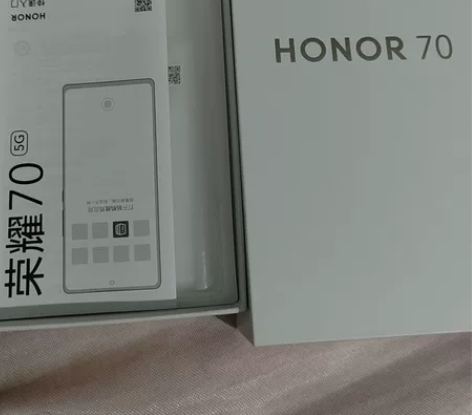 荣耀70   黑色12+256，刚买两天，...