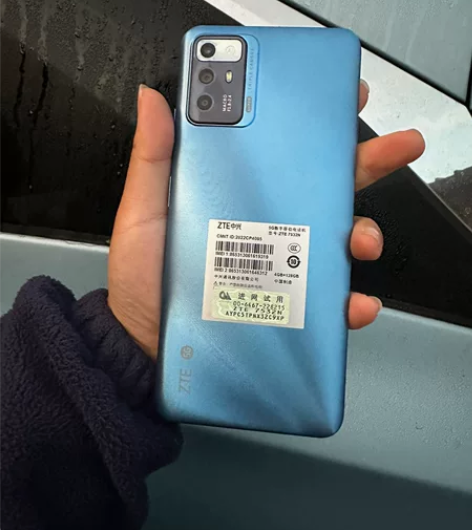 中兴5G手机 99新！ 手慢无！ 感兴趣的...