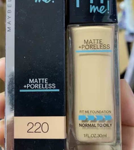 美宝莲粉底，色号220，全新35包邮 感兴...