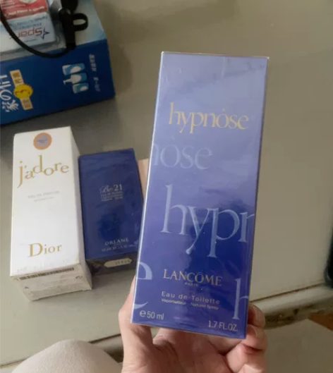 兰蔻香水，全新未拆封300包邮 感兴趣的话...