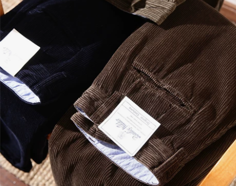 300克炒柔灯芯绒面料！外贸男装工厂剪标尾...