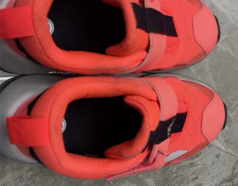 Adidas 阿迪达斯童鞋 运动鞋FW97...