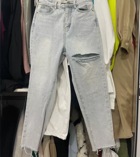 破洞九分牛仔裤 感兴趣的话点“我想要”和我...