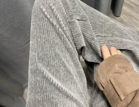 ?灰色灯芯绒裤子女雪尼尔阔腿裤秋冬高腰坑条...