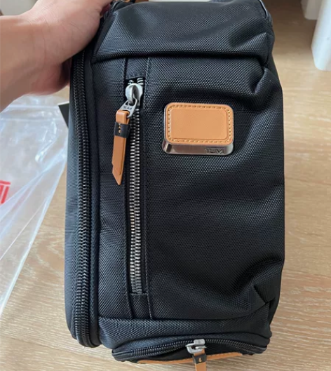 TUMI 途明 男士呢绒斜挎包胸包 感兴趣...