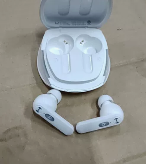 漫步者GM45蓝牙耳机，耳机9.8新没有使...