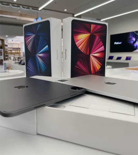 转手一台 ipad pro 深空灰 256...