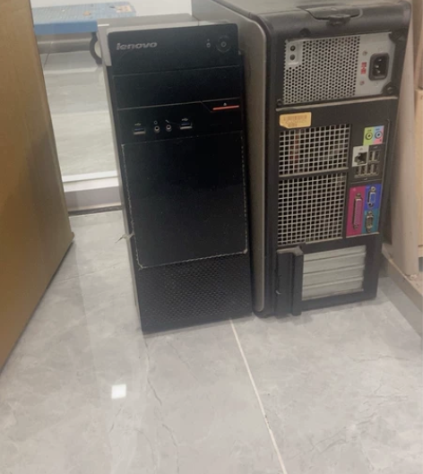 出卖两台台式机。联想 感兴趣的话点“我想要...
