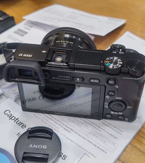 索尼微单a6000套机，2015年实体店购...