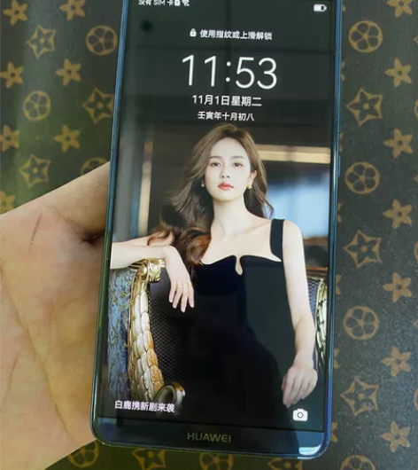 华为mate10pro,6+128G,麒麟...