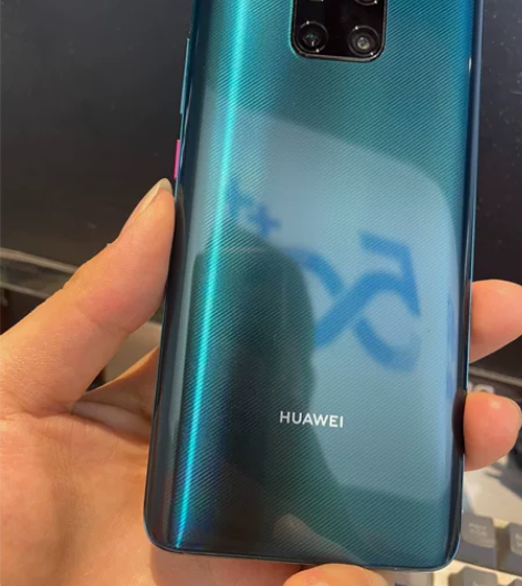 型号：华为mate20pro 内存：6+1...