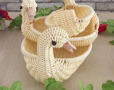奇特创意编织鸡鸭鹅仿动物水果收纳篮坚果盘食...