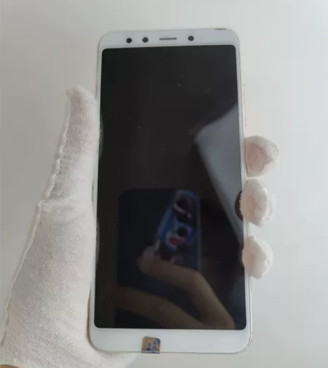 小米6X，流沙金，原装机9.5成新，6+1...