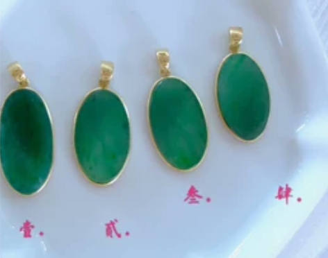 典雅 18k重金精工镶嵌翡翠素面阳绿玉牌 ...