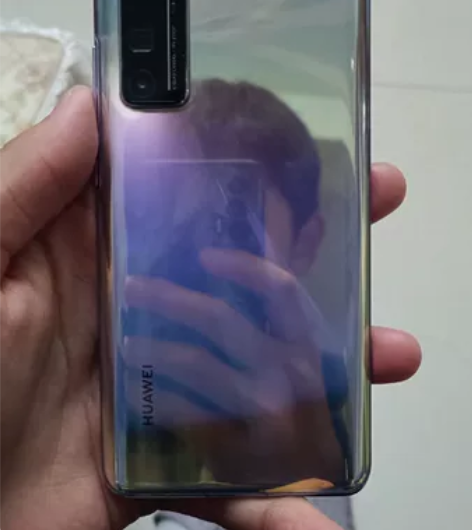 华为nova7pro 8+128g右侧有一...