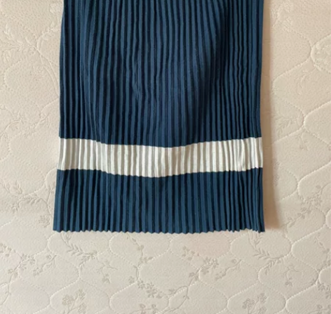 八成新百褶裙 感兴趣的话点“我想要”和我私...