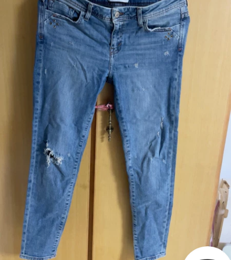 zara破洞牛仔裤，腰围90，长95 感兴...