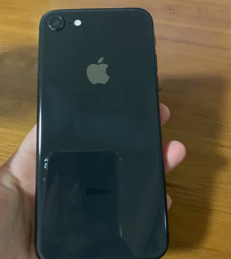 iPhone8苹果8。无指纹，已退id。成...