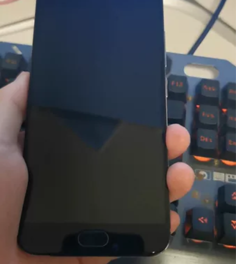 个人自用手机一部，闲置vivoX9i.4+...