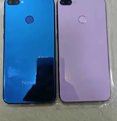 二手华为荣耀9i  4+64 4+128备...