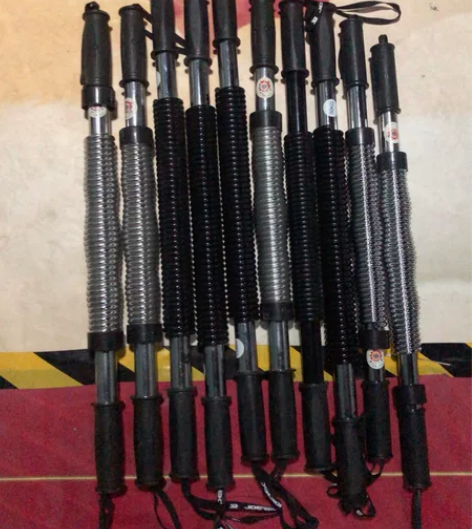 臂力器40-50公斤 感兴趣的话点“我想要...