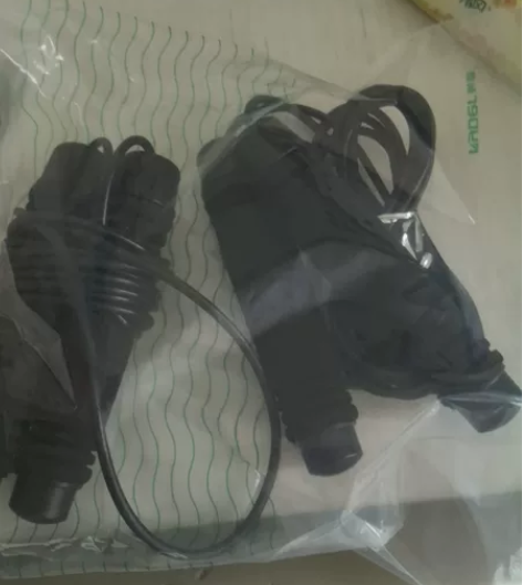 跳绳全新一条,加使用过的一条,买一送一,1...