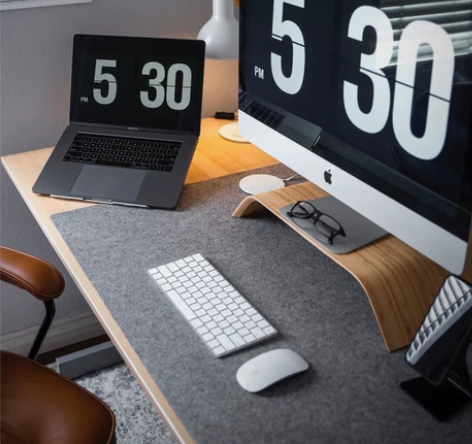 滴胶防滑毛毡桌垫鼠标垫，防移位，平整不易褶...