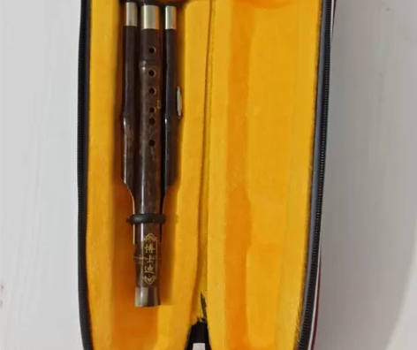 一个小D调猫和老鼠葫芦丝，做工精细，送盒子...