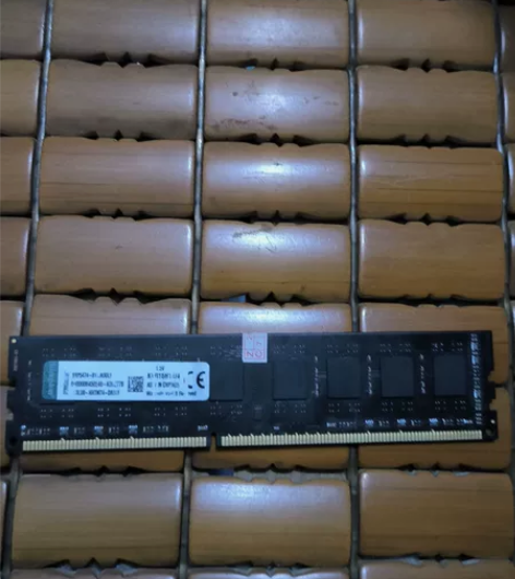 金士顿 4G内存条 频率:1600 需要的...