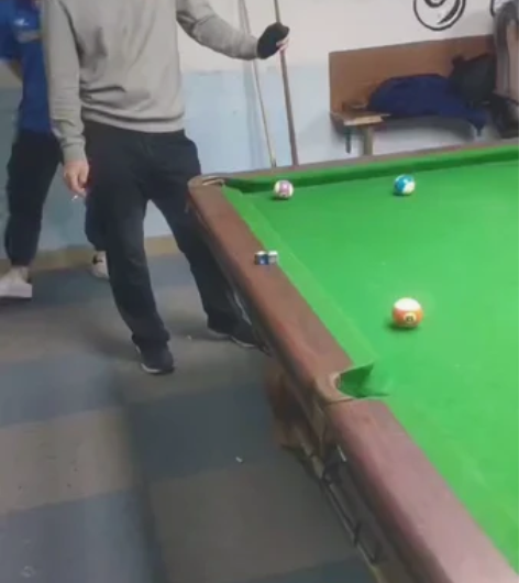 球房转让，非诚勿扰！看好再谈，两个台球包间...
