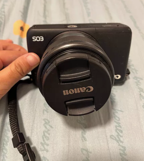 闲置 自用 佳能m10微单黑色 无任何瑕疵...