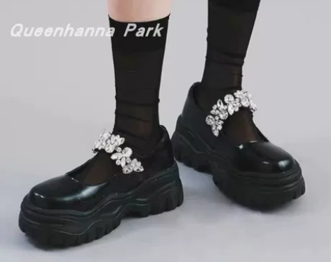 2022春秋网红同款复古厚底浅口水钻玛丽珍...