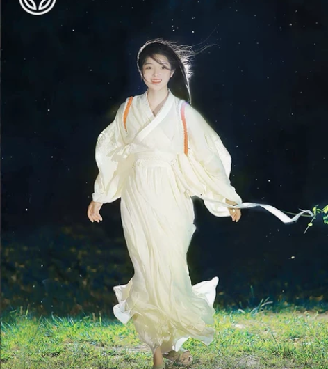 玉龙赋魏晋改良风汉服 仅室外拍照穿过一次，...