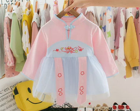 五个月女宝宝汉服婴儿 同城自提，满50包邮