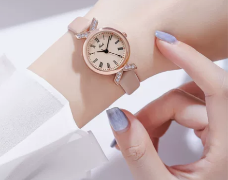 轻奢风女士手表复古罗马数字刻度新款个性时尚...