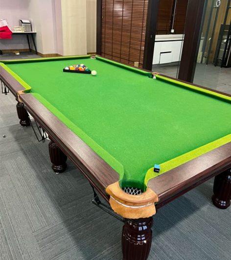 台球桌自提，台球杆齐全 感兴趣的话点“我想...